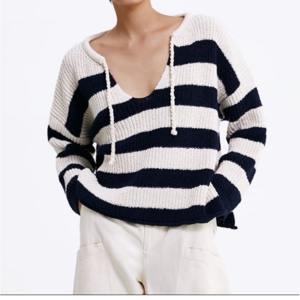 Zara Oversized Striped Sweater white knit
